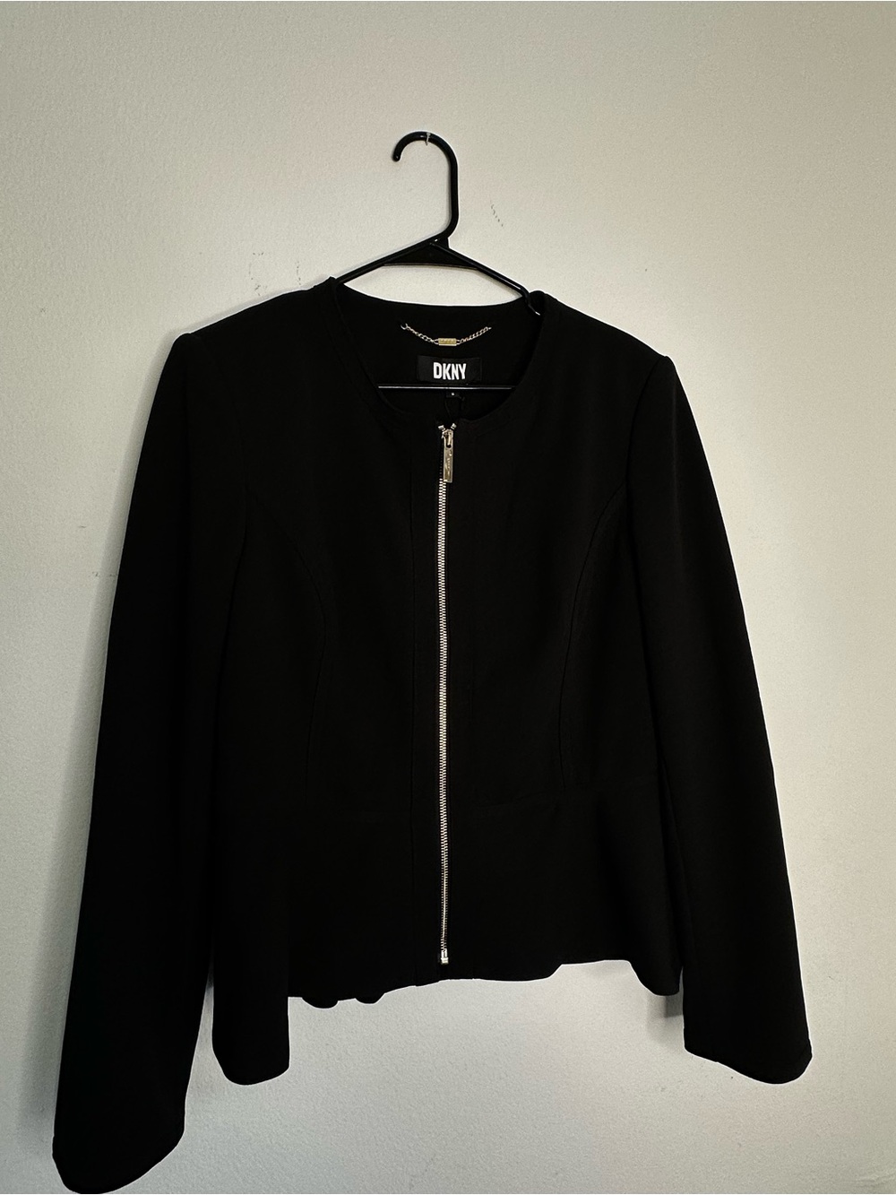 DKNY Black Zip-Up Tailored Blazer